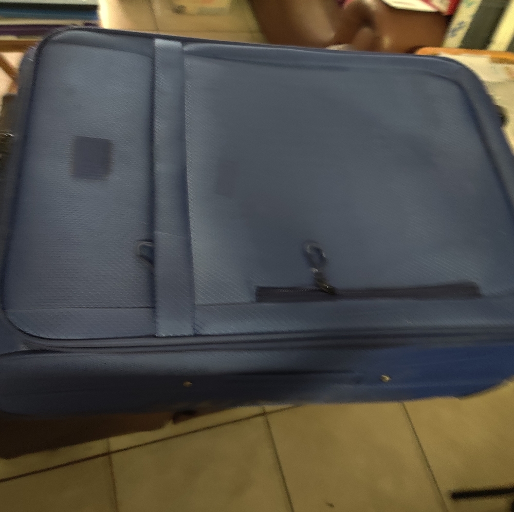 Suitcase - Picture 3 of 7